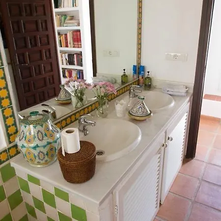 Cortijo De Correa Sitio de Calahonda